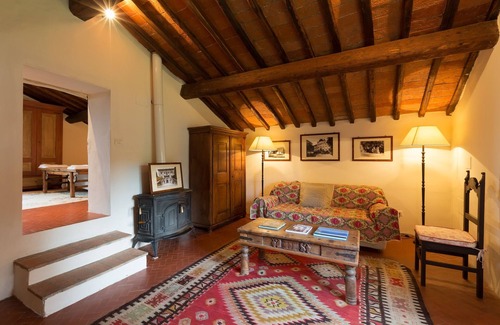 Pratolino Apartment | The Anforti - One bedroom holiday apartment in the beautiful Florentine hills