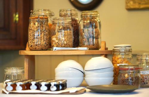 Topcliffe Hotel | The Angel Inn