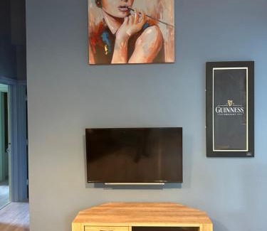 Abercwmboi Bed & Breakfast | The Angel Inn