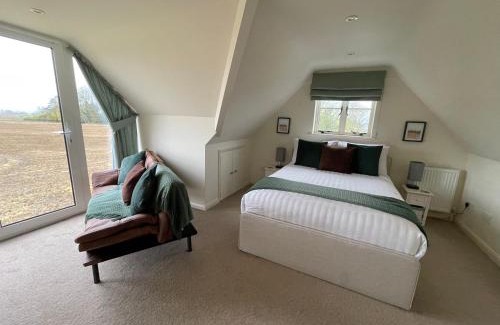 Trowbridge Apartment | The Annex @ 3 East Town Cottages