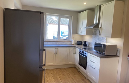 Alloa House | The Annex at Meeks Park immaculate 2 bed