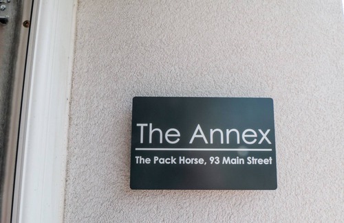 Cranswick Cottage | THE ANNEX AT THE PACK HORSE, pet friendly in Hutton Cranswick