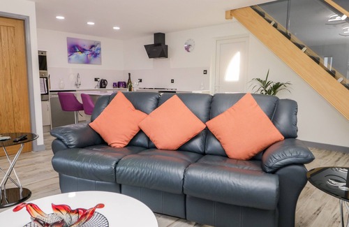 Newland Near Ulverston Cottage | THE ANNEX, pet friendly, with a garden in Ulverston