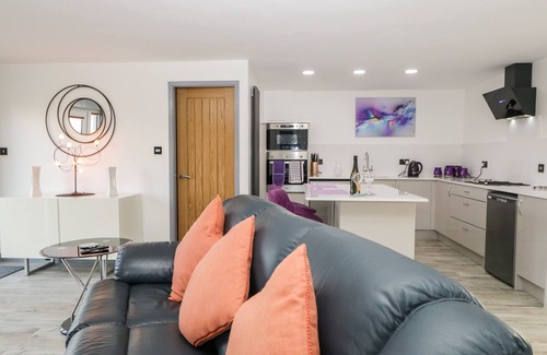 Newland Near Ulverston Cottage | THE ANNEX, pet friendly, with a garden in Ulverston