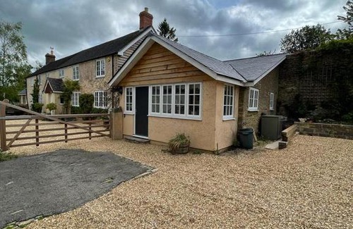 Frome House | The Annex, Selwood Cottage by StayStaycations