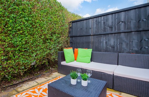 Heswall Apartment | The Annexe, 25 Gorsehill Road