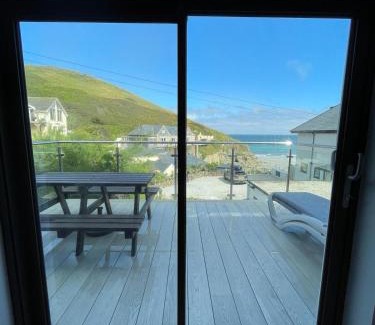 Portreath House | THE ANNEXE AT UPPER BEACH HOUSE