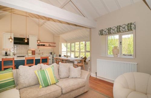 Chipping Norton House | The Annexe, Cleveley Mill