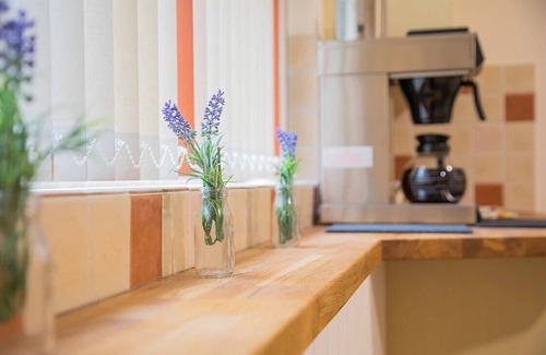 Weyhill House | The Annexe @ Elmbank - Adults Only