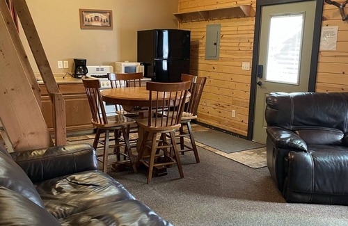 Cooke City-Silver Gate Cabin | The Antler Cozy Cabin! Cooke City, at the entrance of Yellowstone's NE Gate and Lamar Valley