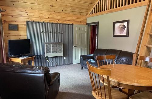 Cooke City-Silver Gate Cabin | The Antler Cozy Cabin! Cooke City, at the entrance of Yellowstone's NE Gate and Lamar Valley