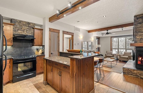 East Kootenay Apartment | The Antler Hideaway | Pool | Hot Tub | Fireplace
