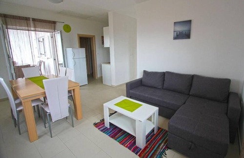 Cesarica House | The apartment Camelia with pool apartman 1 (4+2)