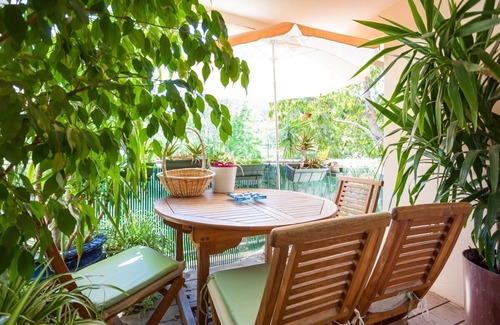 8th Arrondissement Apartment | THE APARTMENT