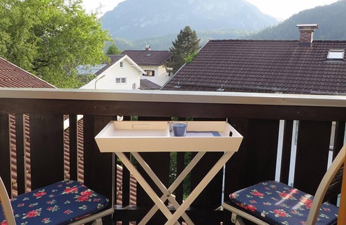 Farchant Apartment | The apartment is located in the beautiful Werdenenfelser Land on the Zugspitze.