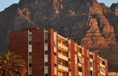 Camps Bay Apartment | The apartment offers stunning views of the famous Camps Bay beach.