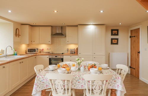 Axminster Cottage | THE APPLE BARN AT WYKE FARM, pet friendly in Lyme Regis