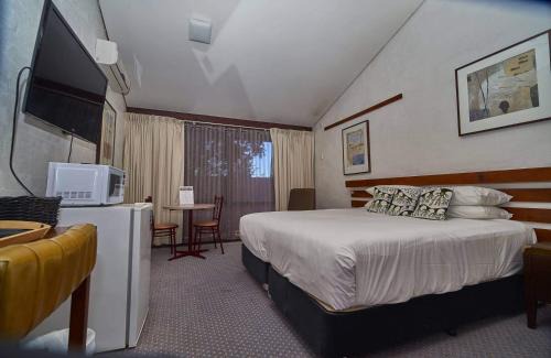 Batlow Hotel | The Apple Inn
