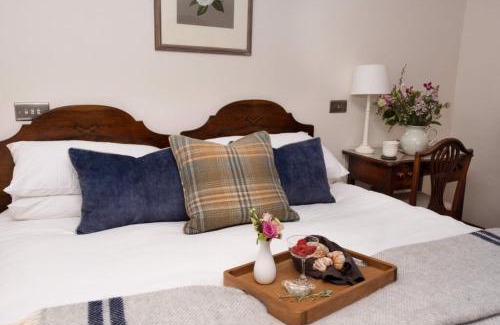 Stockbridge House | The Apple Rooms - Houghton Lodge