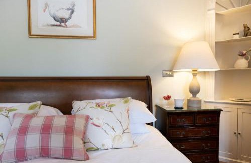 Stockbridge House | The Apple Rooms - Houghton Lodge