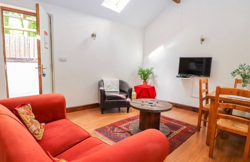 Tarporley Cottage | THE APPLE STORE, family friendly, with a garden in Tarporley