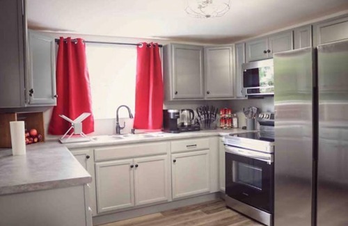 Kingsport Apartment | The Apple Suite at Suite Retreats