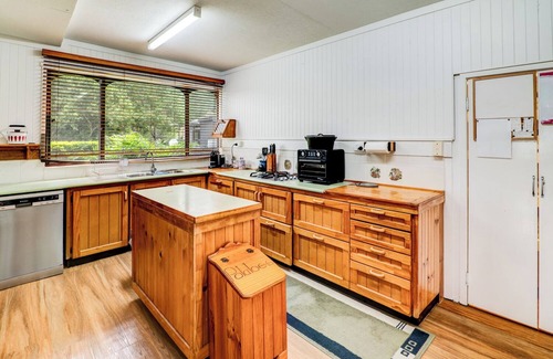 Mount Archer Cabin | The Archer Retreat – Ideal for Large Groups, DIY Events & Unforgettable Stays