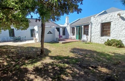 Waenhuiskrans House | The Arniston Kliphuis circa 1880