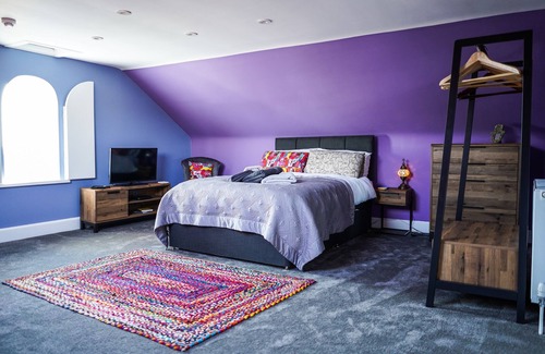 Dalbeattie Bed & Breakfast | The Art Bank