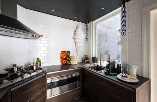 Klein-Antwerpen House | The Art Collector's House 2BR with peaceful patio.