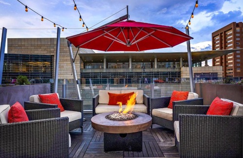 Golden Triangle Hotel | The Art Hotel Denver, Curio Collection by Hilton