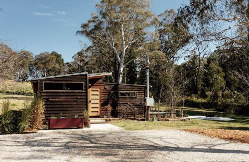 Woodlands House | The Artemis Cottage