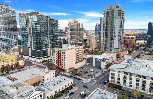 East Village Apartment | The Artifact Hotel