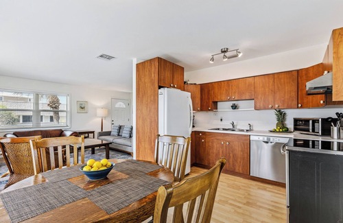 New Smyrna Beach House | The Artist Beach House- Beachfront - 6298S