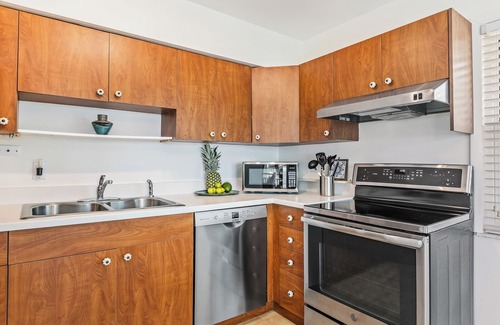 New Smyrna Beach House | The Artist Beach House- Beachfront - 6298S
