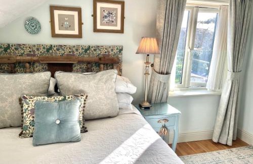 Baldoyle Bed & Breakfast | The Artist Residence Dublin Boutique B&B