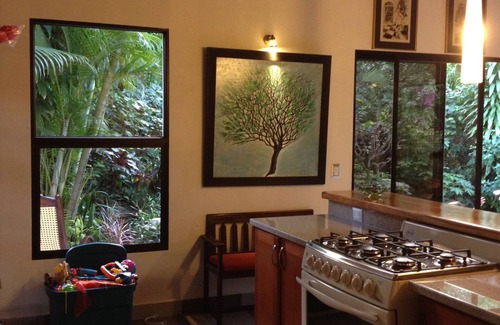 Managua Villa | The Artist's Garden, Charming 2BR Casita And Studio