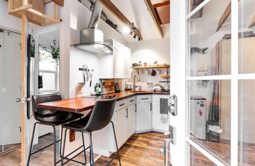 Woodstock Apartment | The Artist`s Garden - Tiny Studio Cottage