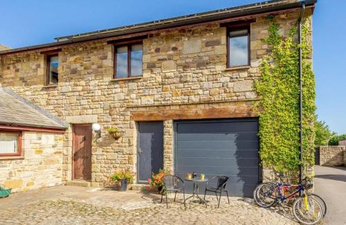 Slyne Apartment | The Artist Studio