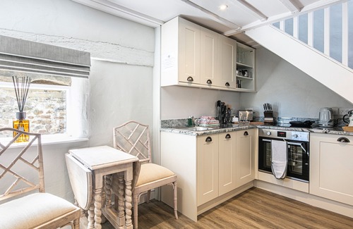 Bakewell Cottage | The Artists Loft