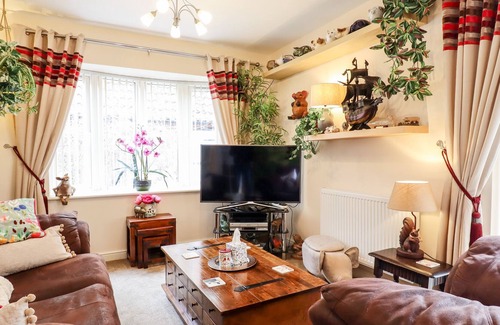 Raunds Cottage | THE ASH, family friendly, character holiday cottage in Raunds