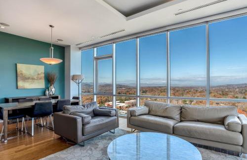 Downtown Asheville House | The Asheville Club at 151