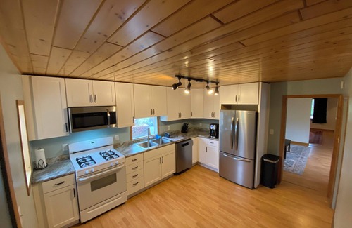Ashland House | The Ashland Home
