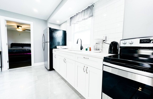 Niagara Falls House | The Ashland Manor