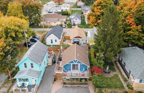 Crystal Beach Cottage | The Ashwood Beach Retreat