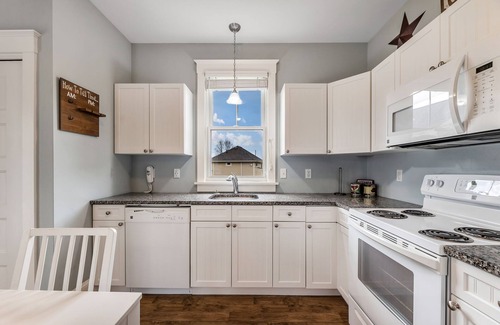 Cherry Valley House | The Aspen - 22 Butternut
