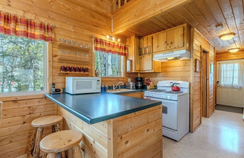 Lazy Acres House | The Aspen House - Roam Property Management