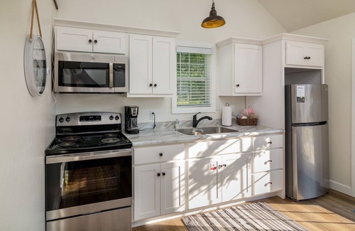 Millersburg House | The Aspen . Trailside Lodging