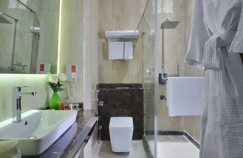 DLF Phase 1 Hotel | The Atara Near Golf Course Road