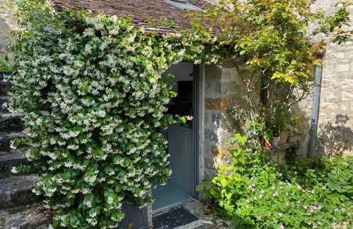 Montigny-sur-Loing House | The Atelier, cosy refuge close to the magic forest